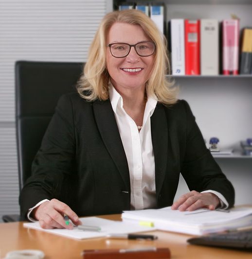Dr. Manuela Jorzik - Fachanwältin für Familienrecht, Erbrecht und Unternehmensnachfolge in Böblingen